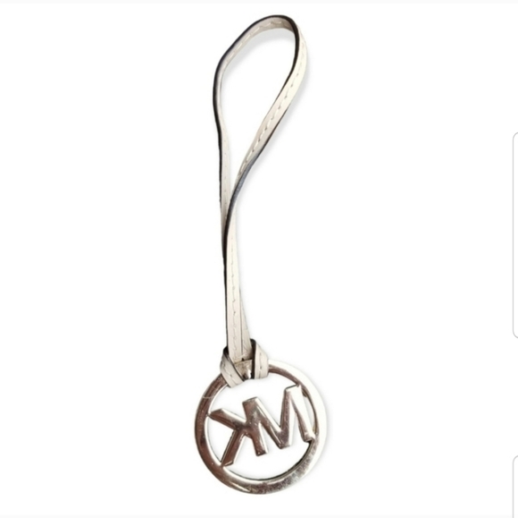 MICHAEL KORS LOGO GOLD MEDALLION & TAN LEATHER STRAP KEYCHAIN - Picture 4 of 4
